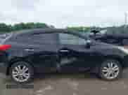 2010 Hyundai Tucson GLS with VIN KM8JUCAC0AU071627, listed as a IAAI auction lot 42617436 with 145,889 mi miles and . Bid and sale history available at DreamBid. Image 13.