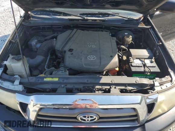 ✅ 2010 Toyota Tacoma PreRunner • VIN: 3TMJU4GN9AM103255 • Lot: 53799655. Listed on Copart with 210,998 mi. Free auction sales archive from the USA and detailed vehicle history report at DreamBid. Image 11.