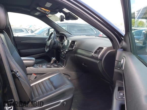 ✅ 2020 Jeep Grand Cherokee Limited • VIN: 1C4RJFBG4LC267887 • Лот: 42119060. Опубликован ранее на IAAI с пробегом Не указан. Бесплатный доступ к архиву аукционных продаж из США и подробный отчёт об истории автомобиля на DreamBid. Изображение 5.