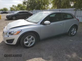 ✅ 2012 Volvo C30 • VIN: YV1672MK2C2276602 • Lot: 71558424. Wystawiony na Copart z przebiegiem 126 717 mil. Bezpłatny archiwum sprzedaży aukcyjnych z USA i szczegółowy raport historii pojazdu na DreamBid. Zdjęcie 1.