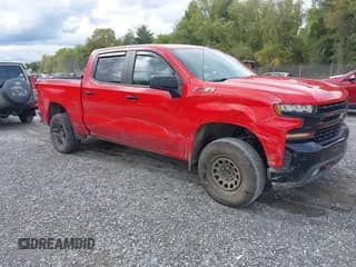 ✅ 2021 Chevrolet Silverado 1500 LT Trail Boss • VIN: 3GCPYFED1MG451154 • Lot: 43289477. Wystawiony na IAAI z przebiegiem 87 234 mil. Bezpłatny archiwum sprzedaży aukcyjnych z USA i szczegółowy raport historii pojazdu na DreamBid. Zdjęcie 1.