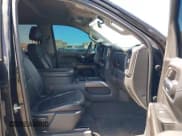 ✅ 2019 Chevrolet Silverado 1500 RST • VIN: 3GCUYEED5KG272481 • Lot: 42610410. Wystawiony na IAAI z przebiegiem 58 700 mil. Bezpłatny archiwum sprzedaży aukcyjnych z USA i szczegółowy raport historii pojazdu na DreamBid. Zdjęcie 5.