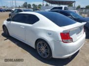 ✅ 2013 Scion tC • VIN: JTKJF5C75D3061253 • Lot: 42327688. Wystawiony na IAAI z przebiegiem 148 544 mil. Bezpłatny archiwum sprzedaży aukcyjnych z USA i szczegółowy raport historii pojazdu na DreamBid. Zdjęcie 3.