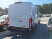 ✅ 2023 Ford Transit Cargo • VIN: 1FTBR1C85PKB69211 • Lot: 43420527. Wystawiony na IAAI z przebiegiem 46 834 mil. Bezpłatny archiwum sprzedaży aukcyjnych z USA i szczegółowy raport historii pojazdu na DreamBid. Zdjęcie 4.