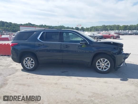 ✅ 2019 Chevrolet Traverse LT Cloth • VIN: 1GNEVGKW3KJ105234 • Lot: 43070472. Wystawiony na IAAI z przebiegiem 149 905 mil. Bezpłatny archiwum sprzedaży aukcyjnych z USA i szczegółowy raport historii pojazdu na DreamBid. Zdjęcie 13.