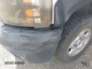 ✅ 2008 Chevrolet Silverado 1500 • VIN: 2GCFC13Y681118367 • Lot: 42632087. Wystawiony na IAAI z przebiegiem 99 623 mil. Bezpłatny archiwum sprzedaży aukcyjnych z USA i szczegółowy raport historii pojazdu na DreamBid. Zdjęcie 6.