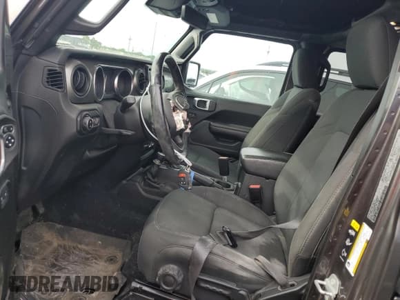 ✅ 2021 Jeep Gladiator Willys • VIN: 1C6HJTAGXML527617 • Lot: 59110005. Wystawiony na Copart z przebiegiem 39 279 mil. Bezpłatny archiwum sprzedaży aukcyjnych z USA i szczegółowy raport historii pojazdu na DreamBid. Zdjęcie 7.