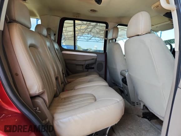 ✅ 2004 Mercury Mountaineer Convenience • VIN: 4M2ZU66KX4UJ21439 • Lot: 80073645. Listed on Copart with 153,692 mi. Free auction sales archive from the USA and detailed vehicle history report at DreamBid. Image 11.