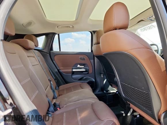 ✅ 2021 Mercedes-Benz GLA 250 • VIN: W1N4N4HB4MJ190670 • Lot: 81937845. Listed on Copart with 43,825 mi. Free auction sales archive from the USA and detailed vehicle history report at DreamBid. Image 11.