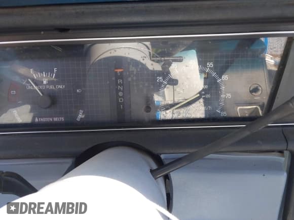 ✅ 1984 Ford Thunderbird • VIN: 1FABP4632EH220641 • Lot: 42325000. Wystawiony na IAAI z przebiegiem 6 094 mil. Bezpłatny archiwum sprzedaży aukcyjnych z USA i szczegółowy raport historii pojazdu na DreamBid. Zdjęcie 7.