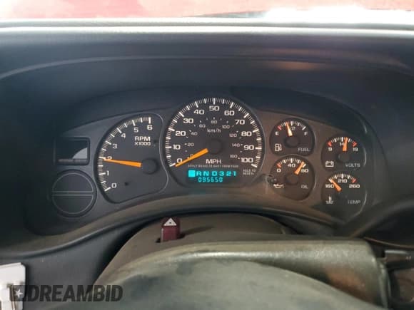 ✅ 2000 GMC Sierra 1500 SLE • VIN: 1GTEK14T7YZ110951 • Лот: 65396485. Опубликован ранее на Copart с пробегом 95 650 миль. Бесплатный доступ к архиву аукционных продаж из США и подробный отчёт об истории автомобиля на DreamBid. Изображение 9.