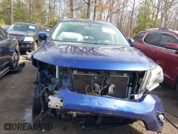 ✅ 2018 Nissan Pathfinder SL • VIN: 5N1DR2MM4JC631720 • Lot: 41742878. Listed on IAAI with 101,653 mi. Free auction sales archive from the USA and detailed vehicle history report at DreamBid. Image 13.