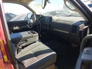 ✅ 2008 Chevrolet Silverado 1500 LTZ • VIN: 2GCEK13M081164157 • Lot: 43418768. Wystawiony na IAAI z przebiegiem 427 870 mil. Bezpłatny archiwum sprzedaży aukcyjnych z USA i szczegółowy raport historii pojazdu na DreamBid. Zdjęcie 5.