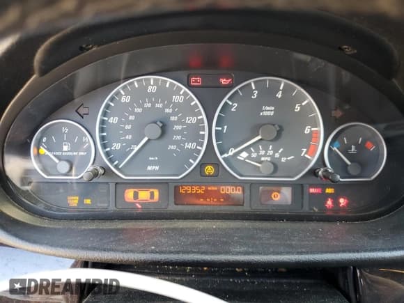 ✅ 2002 BMW 3 Series 330Ci • VIN: WBABS53472JU94690 • Лот: 86803895. Опубликован ранее на Copart с пробегом 129 352 миль. Бесплатный доступ к архиву аукционных продаж из США и подробный отчёт об истории автомобиля на DreamBid. Изображение 9.