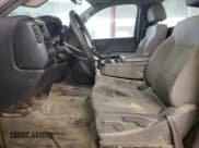 ✅ 2015 Chevrolet Silverado 2500HD Work Truck • VIN: 1GC0CUEG7FZ500942 • Lot: 47104335. Wystawiony na Copart z przebiegiem 204 850 mil. Bezpłatny archiwum sprzedaży aukcyjnych z USA i szczegółowy raport historii pojazdu na DreamBid. Zdjęcie 7.