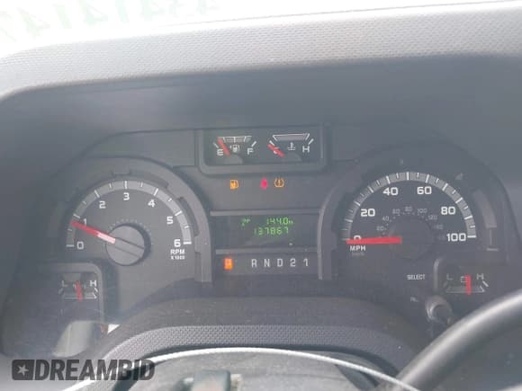 ✅ 2012 Ford Econoline Cargo Recreational • VIN: 1FTNE2EL4CDA10162 • Lot: 43414147. Wystawiony na IAAI z przebiegiem 137 867 mil. Bezpłatny archiwum sprzedaży aukcyjnych z USA i szczegółowy raport historii pojazdu na DreamBid. Zdjęcie 7.