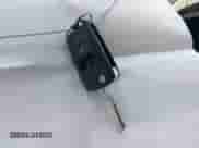 2015 Chevrolet Sonic LS z VIN 1G1JA5SH3F4146565, wystawiony jako IAAI lot #42924341 z przebiegiem 114 320 mil mil oraz . Historia ofert i sprzedaży dostępna na DreamBid. Obrazek 11.