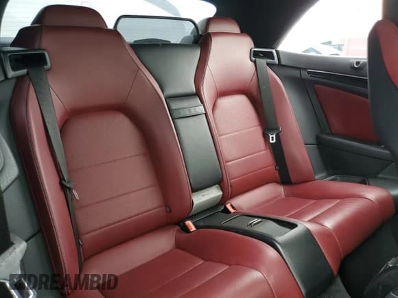 ✅ 2016 Mercedes-Benz E 400 • VIN: WDDKK6FF7GF340969 • Лот: 52762945. Опубликован ранее на Copart с пробегом 94 378 миль. Бесплатный доступ к архиву аукционных продаж из США и подробный отчёт об истории автомобиля на DreamBid. Изображение 11.