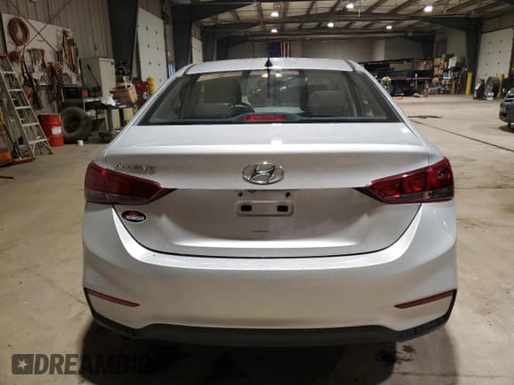 ✅ 2018 Hyundai Accent SE • VIN: 3KPC24A30JE011760 • Лот: 52108045. Опубликован ранее на Copart с пробегом 109 048 миль. Бесплатный доступ к архиву аукционных продаж из США и подробный отчёт об истории автомобиля на DreamBid. Изображение 6.