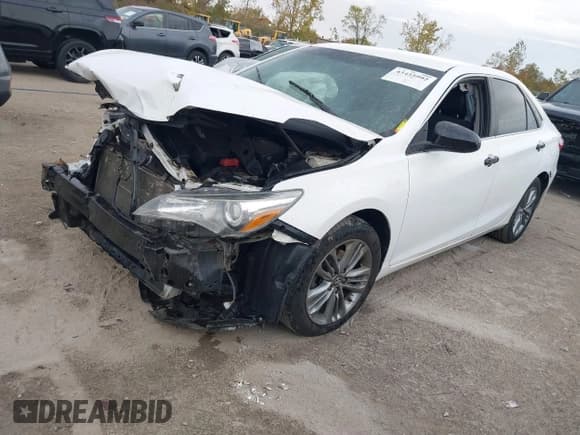 ✅ 2016 Toyota Camry SE • VIN: 4T1BF1FK6GU209568 • Lot: 43455992. Wystawiony na IAAI z przebiegiem 88 218 mil. Bezpłatny archiwum sprzedaży aukcyjnych z USA i szczegółowy raport historii pojazdu na DreamBid. Zdjęcie 18.
