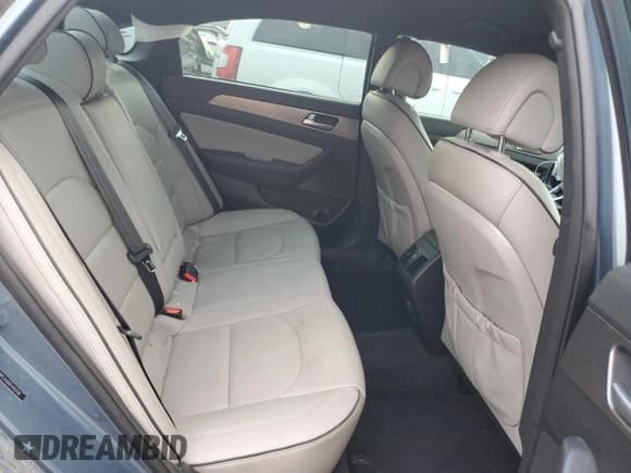 ✅ 2015 Hyundai Sonata Sport • VIN: 5NPE34AB9FH102106 • Lot: 81496145. Listed on Copart with 63,584 mi. Free auction sales archive from the USA and detailed vehicle history report at DreamBid. Image 10.