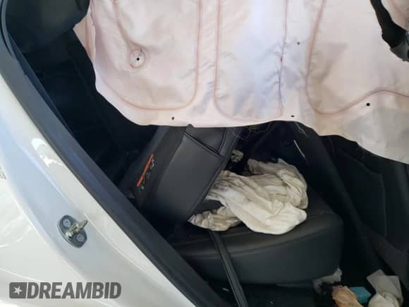 2020 Chevrolet Equinox Premier с VIN 3GNAXNEVXLS673318, выставлен на аукционе Copart как лот 66230105 с пробегом Не указан миль и На запчасти • Non repairable. История ставок и продаж доступна на DreamBid. Изображение 11.