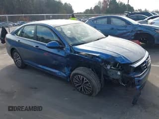 ✅ 2020 Volkswagen Jetta S • VIN: 3VWC57BUXLM090392 • Lot: 43735597. Wystawiony na IAAI z przebiegiem 79 453 mil. Bezpłatny archiwum sprzedaży aukcyjnych z USA i szczegółowy raport historii pojazdu na DreamBid. Zdjęcie 1.