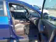 2013 Hyundai Tucson GLS z VIN KM8JU3AC9DU561035, wystawiony jako IAAI lot #43040764 z przebiegiem 145 743 mil mil oraz . Historia ofert i sprzedaży dostępna na DreamBid. Obrazek 5.