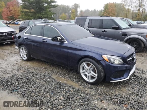 ✅ 2017 Mercedes-Benz C 43 AMG • VIN: 55SWF6EB4HU207010 • Lot: 86268615. Wystawiony na Copart z przebiegiem 68 418 mil. Bezpłatny archiwum sprzedaży aukcyjnych z USA i szczegółowy raport historii pojazdu na DreamBid. Zdjęcie 4.