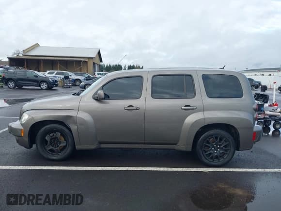 ✅ 2011 Chevrolet HHR 1LT • VIN: 3GNBABFW1BS539095 • Lot: 41558798. Listed on IAAI with 135,880 mi. Free auction sales archive from the USA and detailed vehicle history report at DreamBid. Image 14.