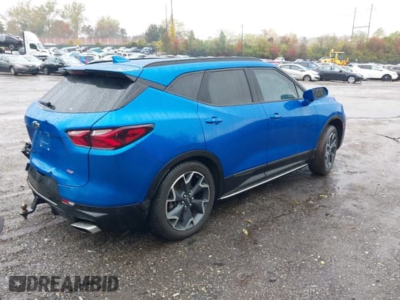✅ 2020 Chevrolet Blazer RS • VIN: 3GNKBKRSXLS546425 • Lot: 43580998. Wystawiony na IAAI z przebiegiem 45 842 mil. Bezpłatny archiwum sprzedaży aukcyjnych z USA i szczegółowy raport historii pojazdu na DreamBid. Zdjęcie 4.