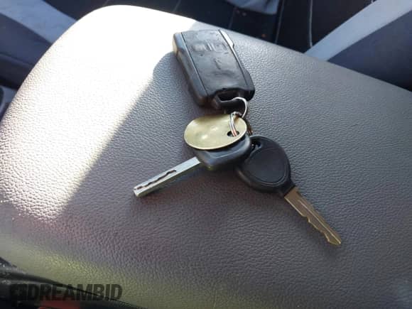 2019 Chevrolet Colorado 4WD Work Truck z VIN 1GCHTBEN4K1103011, wystawiony jako IAAI lot #43495424 z przebiegiem 144 011 mil mil oraz . Historia ofert i sprzedaży dostępna na DreamBid. Obrazek 11.