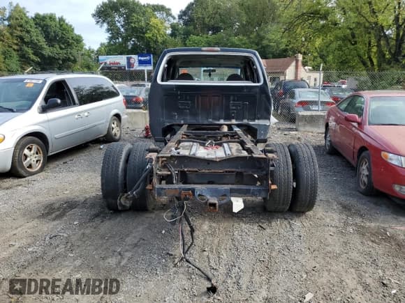 ✅ 2004 Ford F-350 • VIN: 1FDWW37P64EC80086 • Lot: 81394445. Wystawiony na Copart z przebiegiem Nie podano. Bezpłatny archiwum sprzedaży aukcyjnych z USA i szczegółowy raport historii pojazdu na DreamBid. Zdjęcie 6.