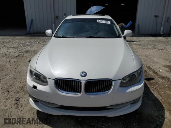 ✅ 2013 BMW 3 Series 328i • VIN: WBAKE5C56DJ106979 • Lot: 54351895. Listed on Copart with 152,163 mi. Free auction sales archive from the USA and detailed vehicle history report at DreamBid. Image 5.