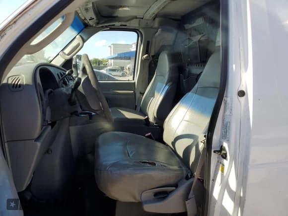 ✅ 2008 Ford Econoline Cargo Commercial • VIN: 1FTNE24W28DA53806 • Лот: 62011475. Опубликован ранее на Copart с пробегом 171 258 миль. Бесплатный доступ к архиву аукционных продаж из США и подробный отчёт об истории автомобиля на DreamBid. Изображение 7.