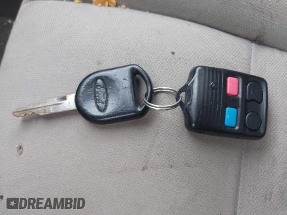 ✅ 2007 Ford Expedition Max XLT • VIN: 1FMFK16537LA27033 • Лот: 41695330. Опубликован ранее на IAAI с пробегом 247 210 миль. Бесплатный доступ к архиву аукционных продаж из США и подробный отчёт об истории автомобиля на DreamBid. Изображение 11.