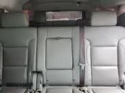 ✅ 2017 Chevrolet Suburban LT • VIN: 1GNSKHKC7HR166085 • Lot: 84989445. Wystawiony na Copart z przebiegiem 210 043 mil. Bezpłatny archiwum sprzedaży aukcyjnych z USA i szczegółowy raport historii pojazdu na DreamBid. Zdjęcie 10.