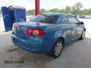 ✅ 2008 Volkswagen Eos Turbo • VIN: WVWBA71F98V030372 • Lot: 42538554. Wystawiony na IAAI z przebiegiem 153 402 mil. Bezpłatny archiwum sprzedaży aukcyjnych z USA i szczegółowy raport historii pojazdu na DreamBid. Zdjęcie 4.