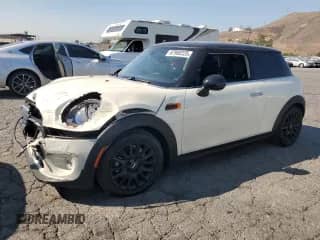2016 MINI Hardtop with VIN WMWXP5C54G2D15591, listed as a Copart auction lot 67980225 with 60,281 mi miles and Salvage title. Bid and sale history available at DreamBid. Image 1.