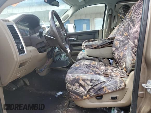 ✅ 2010 Dodge 1500 TRX • VIN: 1D7RV1GTXAS163264 • Lot: 50192525. Wystawiony na Copart z przebiegiem 283 740 mil. Bezpłatny archiwum sprzedaży aukcyjnych z USA i szczegółowy raport historii pojazdu na DreamBid. Zdjęcie 7.