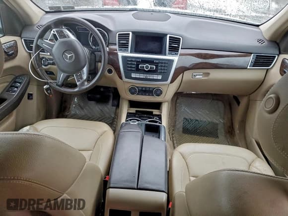 ✅ 2013 Mercedes-Benz M 350 • VIN: 4JGDA5HB2DA112327 • Лот: 95209685. Опубликован ранее на Copart с пробегом 218 530 миль. Бесплатный доступ к архиву аукционных продаж из США и подробный отчёт об истории автомобиля на DreamBid. Изображение 8.