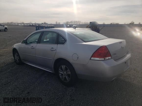 ✅ 2013 Chevrolet Impala LS • VIN: 2G1WA5E36D1194558 • Лот: 51357745. Опубликован ранее на Copart с пробегом 131 278 миль. Бесплатный доступ к архиву аукционных продаж из США и подробный отчёт об истории автомобиля на DreamBid. Изображение 2.