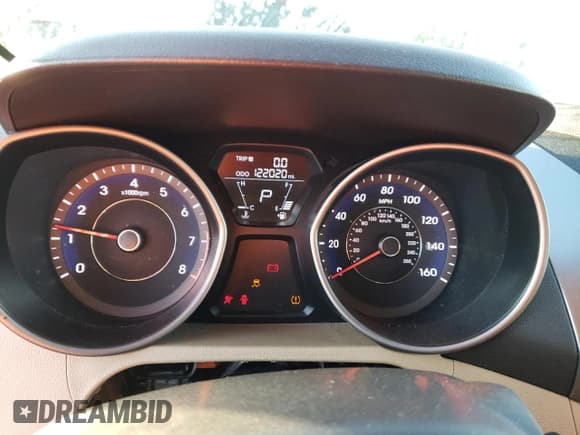 ✅ 2011 Hyundai Elantra Limited • VIN: 5NPDH4AE1BH040959 • Lot: 84247285. Listed on Copart with 122,020 mi. Free auction sales archive from the USA and detailed vehicle history report at DreamBid. Image 9.