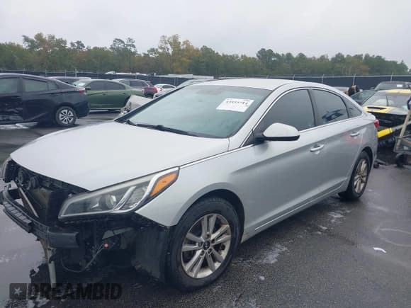 ✅ 2016 Hyundai Sonata SE • VIN: 5NPE24AF4GH362887 • Лот: 43555714. Опубликован ранее на IAAI с пробегом 179 615 миль. Бесплатный доступ к архиву аукционных продаж из США и подробный отчёт об истории автомобиля на DreamBid. Изображение 2.