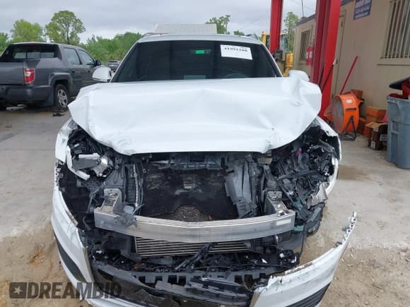 ✅ 2017 Audi Q3 Prestige • VIN: WA1GCCFS1HR005371 • Lot: 41991188. Listed on IAAI with 86,380 mi. Free auction sales archive from the USA and detailed vehicle history report at DreamBid. Image 6.