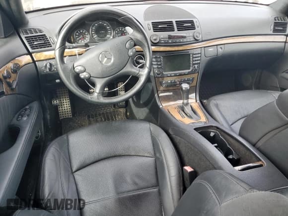 ✅ 2008 Mercedes-Benz E 63 AMG • VIN: WDBUF77X38B216063 • Lot: 88296655. Listed on Copart with 97,073 mi. Free auction sales archive from the USA and detailed vehicle history report at DreamBid. Image 8.