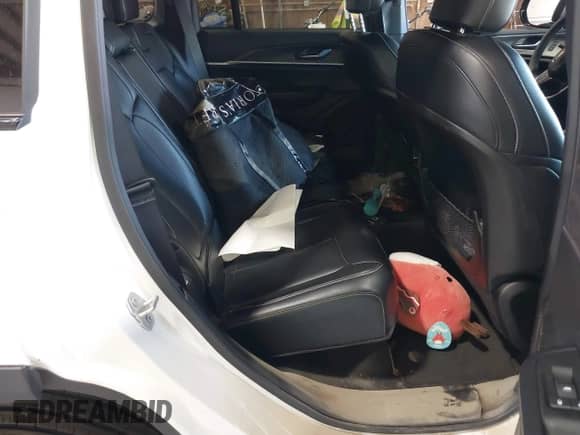 2024 Jeep Grand Cherokee Limited with VIN 1C4RJHBG2RC232348, listed as a IAAI auction lot 42795377 with 7,654 mi miles and . Bid and sale history available at DreamBid. Image 8.