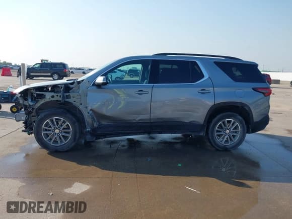 ✅ 2023 Chevrolet Traverse LT Cloth • VIN: 1GNERGKW6PJ118636 • Лот: 42903640. Опубликован ранее на IAAI с пробегом 40 428 миль. Бесплатный доступ к архиву аукционных продаж из США и подробный отчёт об истории автомобиля на DreamBid. Изображение 15.