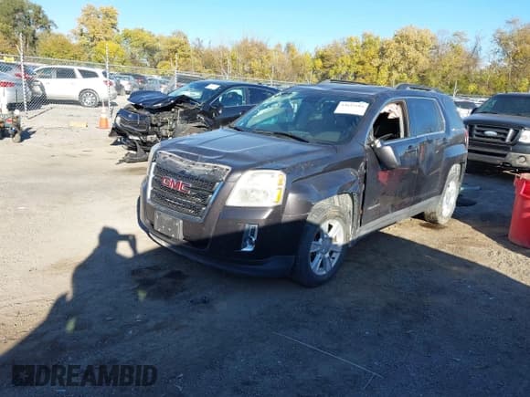 ✅ 2013 GMC Terrain SLT • VIN: 2GKALUEK6D6155635 • Lot: 43652104. Wystawiony na IAAI z przebiegiem 89 636 mil. Bezpłatny archiwum sprzedaży aukcyjnych z USA i szczegółowy raport historii pojazdu na DreamBid. Zdjęcie 18.