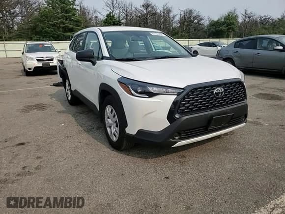 ✅ 2024 Toyota Corolla Cross L • VIN: 7MUAAABGXRV112077 • Lot: 67723795. Listed on Copart with 13,365 mi. Free auction sales archive from the USA and detailed vehicle history report at DreamBid. Image 14.